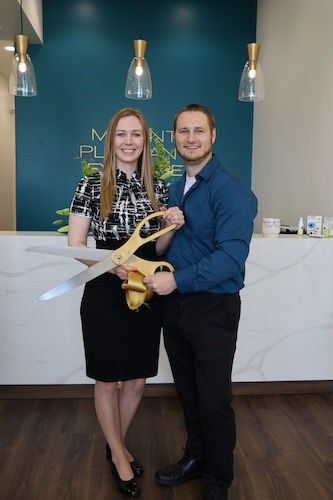 Mount Pleasant Eye Care team at their ribbon-cutting ceremony
